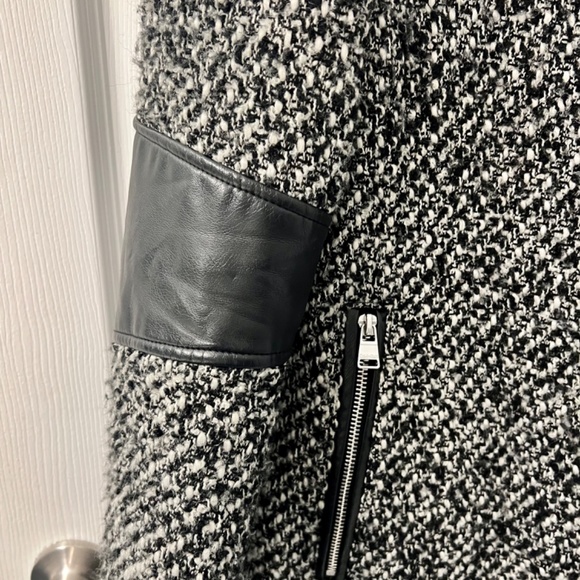 Calvin Klein coat - Picture 2 of 3
